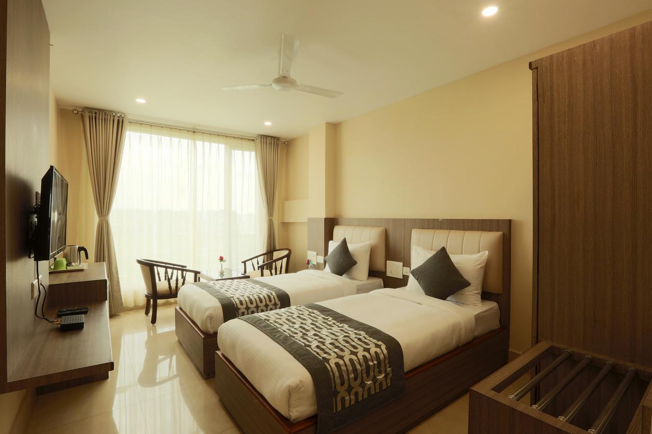 Hotel Jironi จอร์ฮัต ภายนอก รูปภาพ